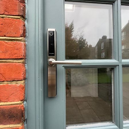 Forge Cottage - Pretty 1 Bedroom Cottage With Free Off Street Parking London Luaran gambar